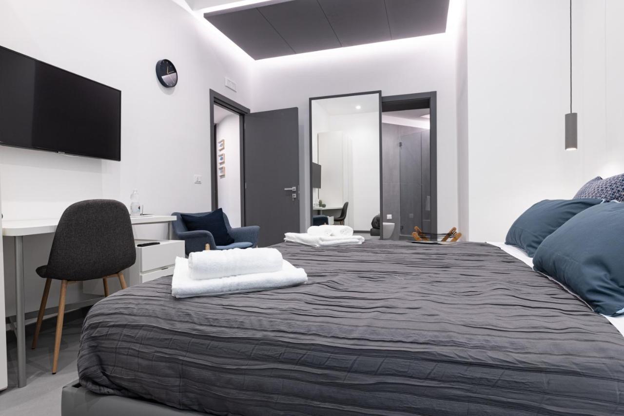 Tito'S Rooms Neapel Exterior foto
